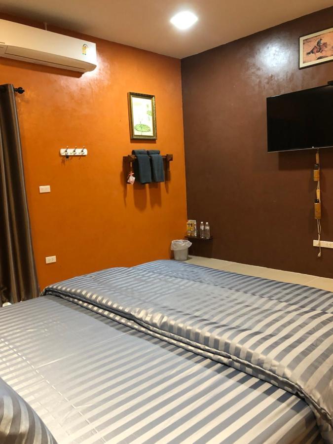 Nonthun 1 Hostel Khon Kaen Buitenkant foto